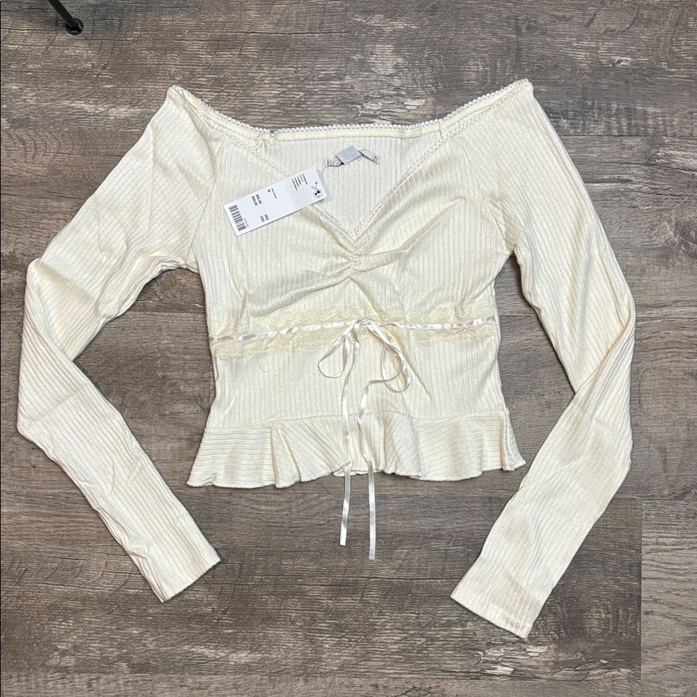 Urban Outfitters Ivory Ribbed Long Sleeve Top Medium New